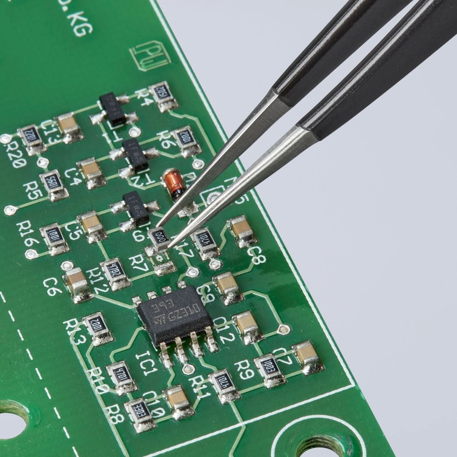 92 21 02 ESD-40368464_6.jpg